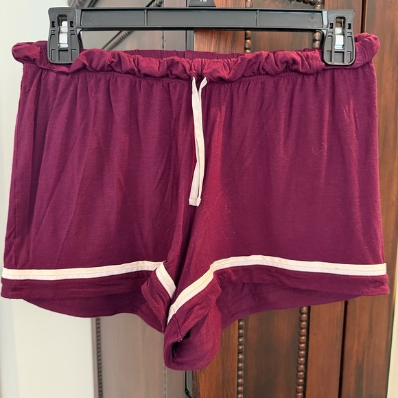 Victoria’s Secret - Sleep Shorts - Picture 3 of 4